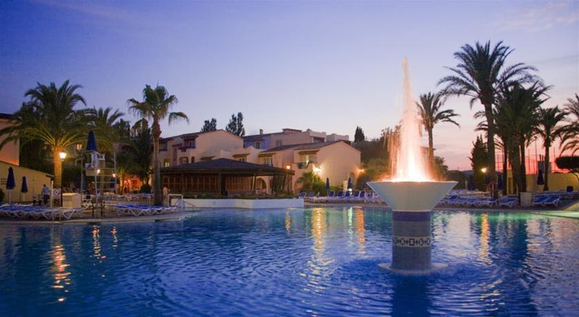 Globales Aparthotel Bouganvilla Sa Coma  Exterior photo