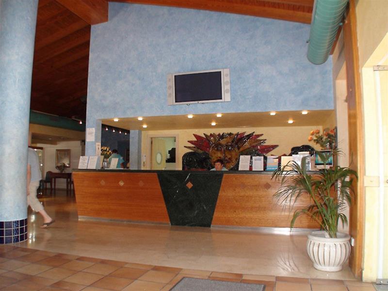 Globales Aparthotel Bouganvilla Sa Coma  Exterior photo